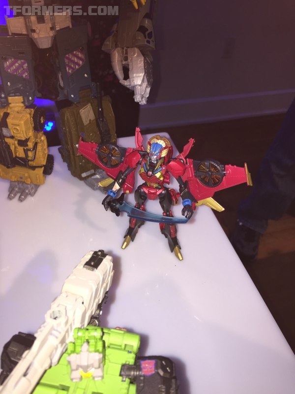 NYCC 2015   Transformers Combiner Wars Galvatron, Skullcruncher, Blaster, More  (10 of 80)